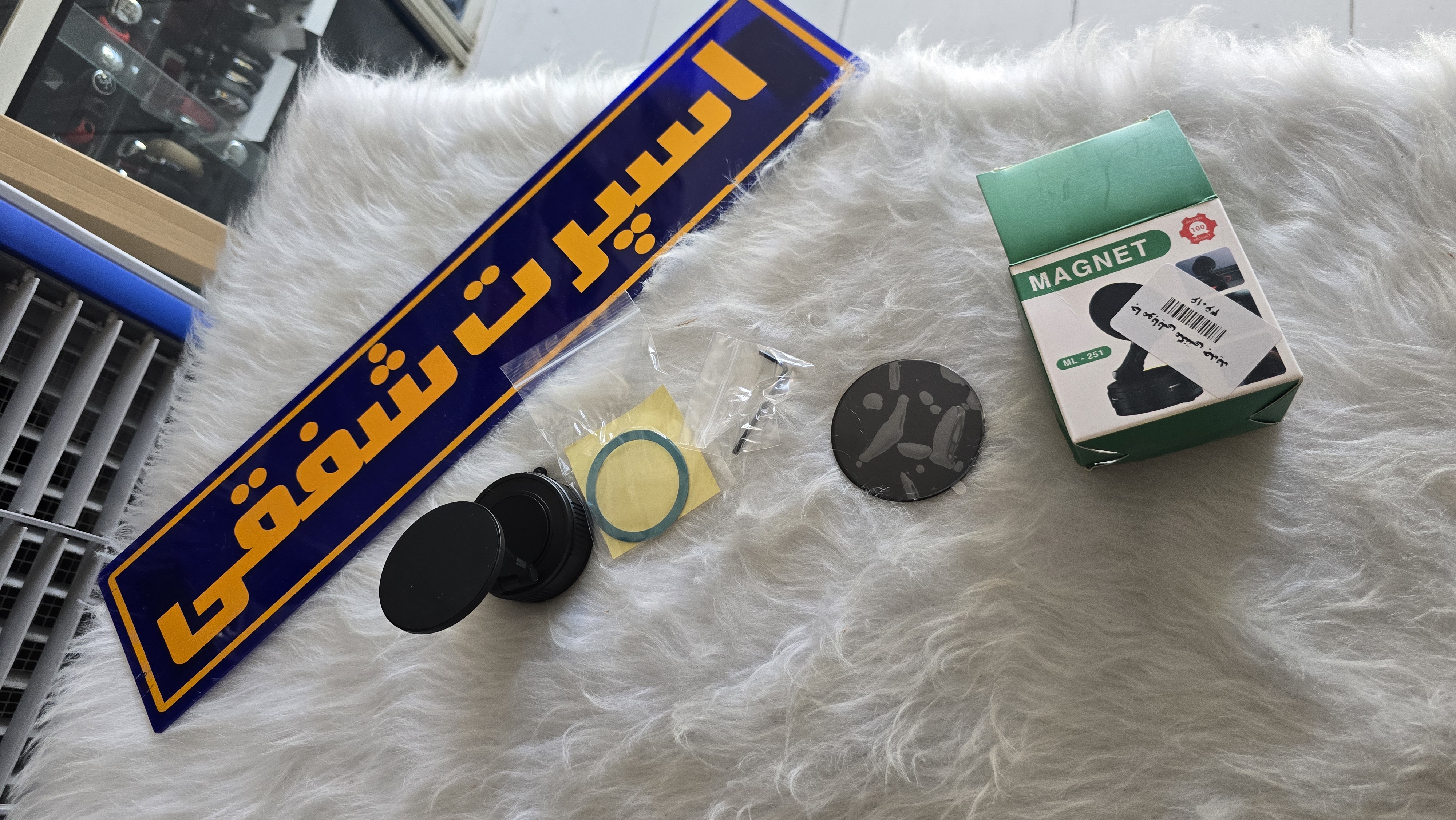 هولدر موبایل مکنده بسیار قوی